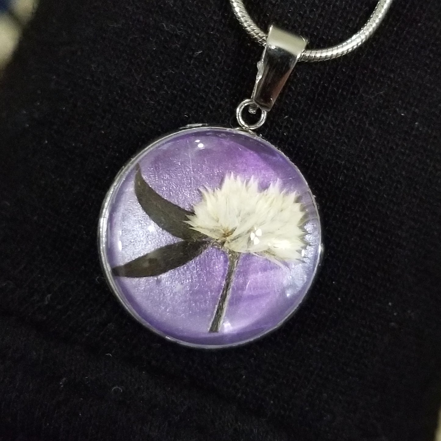 Pressed flower pendants