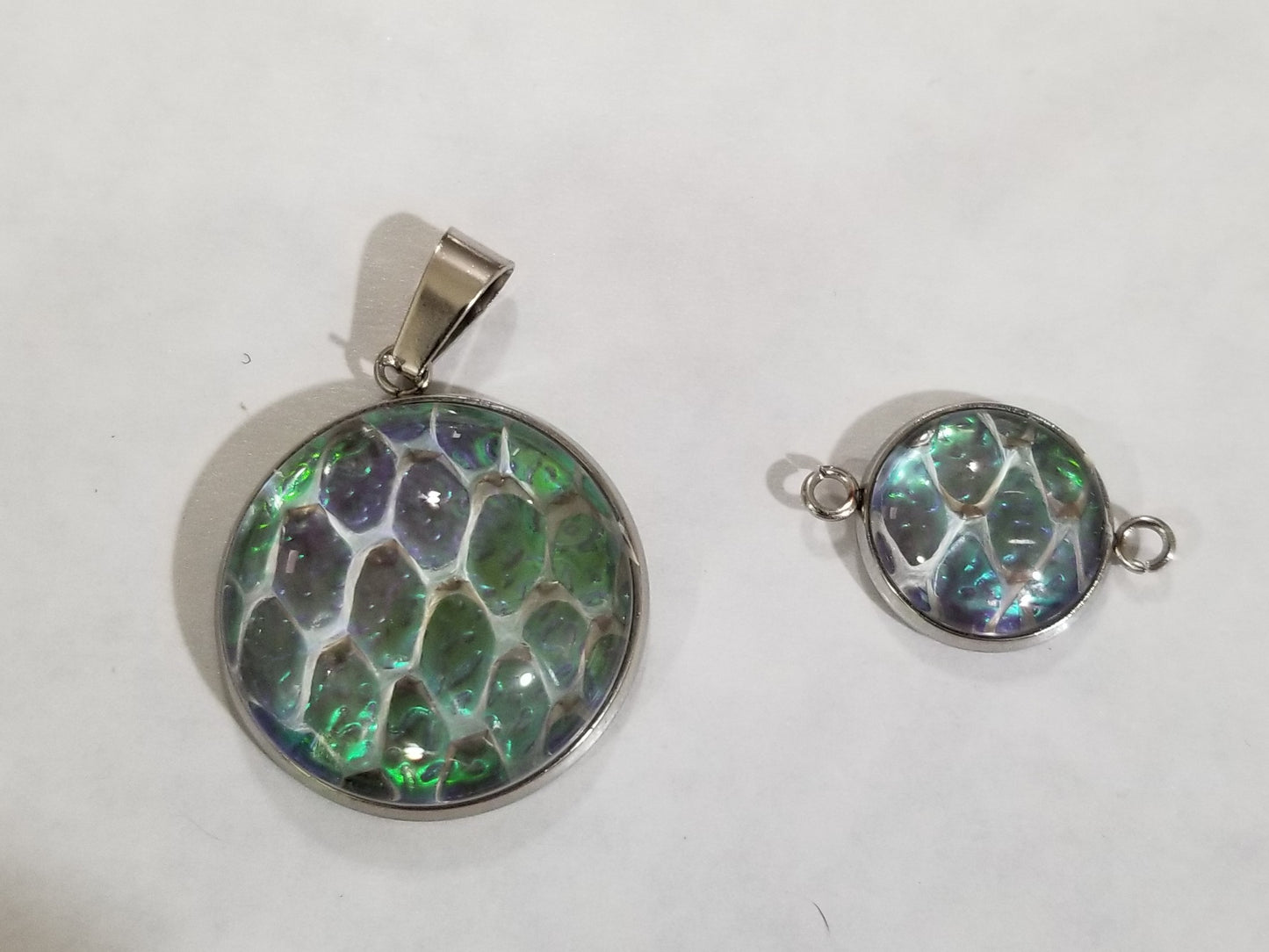 Snake Skin Jewlery and Pendants